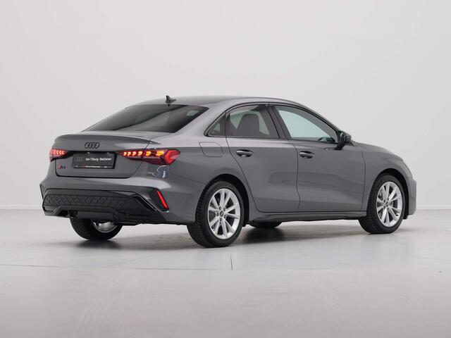 Audi A3 Limousine 30 TFSI 115pk S-line edition Navigatie Clima Pdc Lm Velgen