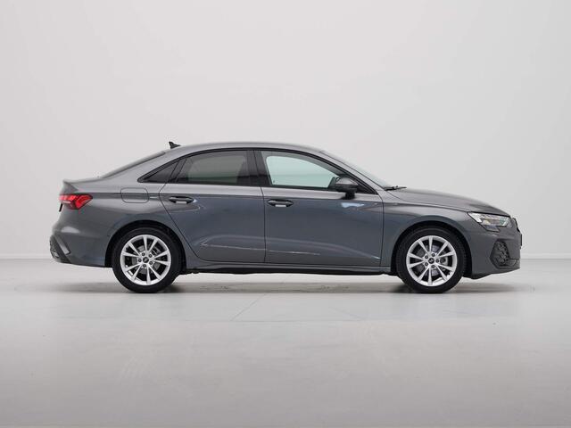 Audi A3 Limousine 30 TFSI 115pk S-line edition Navigatie Clima Pdc Lm Velgen