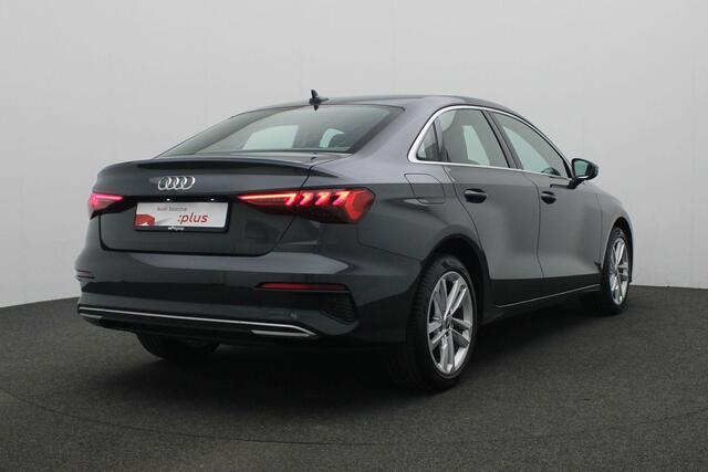 Audi A3 Limousine 30 TFSI 110 pk S-tronic Business edition | Navigatie | Parkeersensoren achter | Apple Carplay / Android Auto