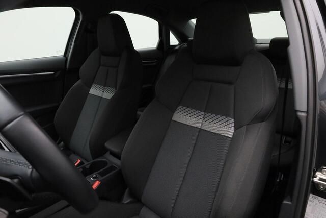 Audi A3 Limousine 30 TFSI 110 pk S-tronic Business edition | Navigatie | Parkeersensoren achter | Apple Carplay / Android Auto