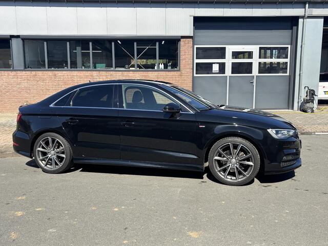 Audi A3 Limousine 1.4 TFSI CoD Adrenalin Sport 150PK| 18"LMV| S-Line interieur| Xenon| Afn trekhaak.