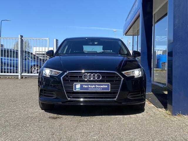 Audi A3 Limousine 30 TFSI Pro Line / NL-Auto / Cruise-Control / Radio-Bluetooth / Navi / Xenon koplampen / Elektr.-Pakket / Armsteun-Voor / PDC-Achter / 16'' LMV / All-Season / ENZ.