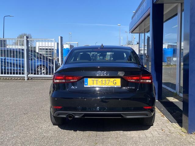 Audi A3 Limousine 30 TFSI Pro Line / NL-Auto / Cruise-Control / Radio-Bluetooth / Navi / Xenon koplampen / Elektr.-Pakket / Armsteun-Voor / PDC-Achter / 16'' LMV / All-Season / ENZ.