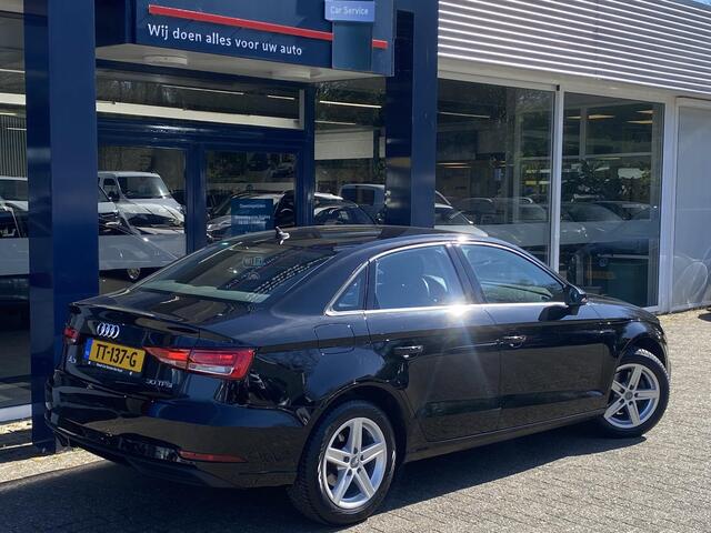 Audi A3 Limousine 30 TFSI Pro Line / NL-Auto / Cruise-Control / Radio-Bluetooth / Navi / Xenon koplampen / Elektr.-Pakket / Armsteun-Voor / PDC-Achter / 16'' LMV / All-Season / ENZ.