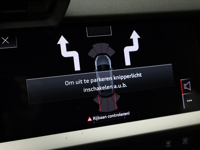 Audi A3 Limousine 30 TFSI/110PK Business edition · Navigatie · Parkeersensoren · LED