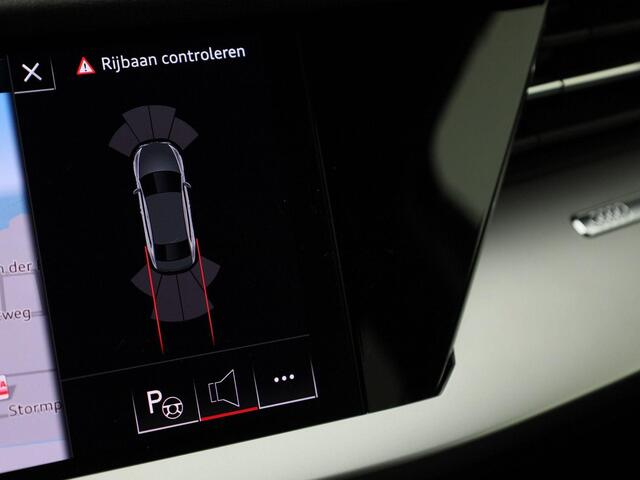 Audi A3 Limousine 30 TFSI/110PK Business edition · Navigatie · Parkeersensoren · LED