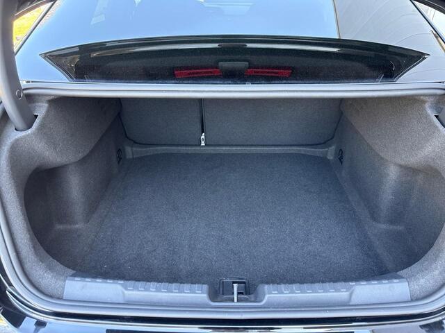 Audi A3 Limousine 30 TFSI ECC LMV SPORTSTOELEN NAVI LED