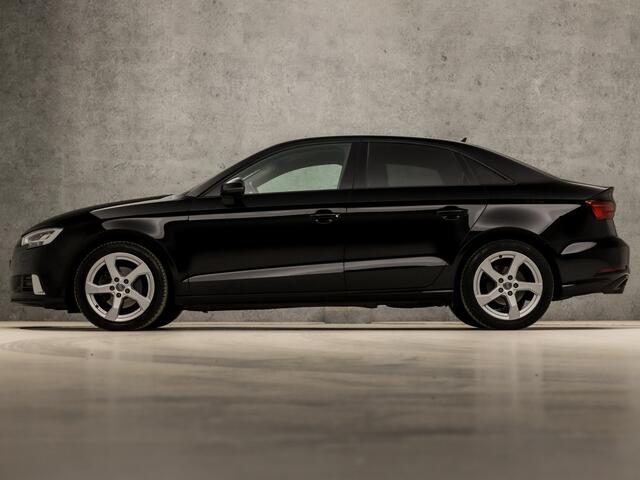 Audi A3 Limousine 30 TFSI Sport (DIGITAL COCKPIT, GROOT NAVI, CLIMATE, GETINT GLAS, LED KOPLAMPEN, SPORTSTOELEN, PARKEERSENSOREN, DYNAMISCHE KNIPPERLICHTEN, CRUISE, NIEUWE APK, NIEUWSTAAT)