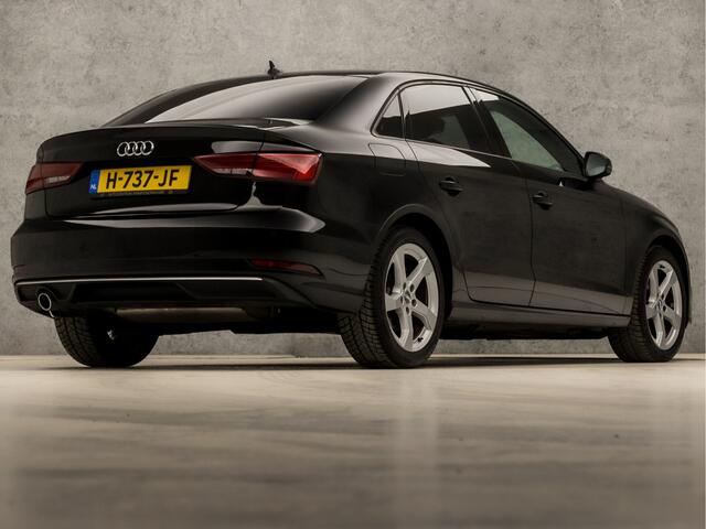 Audi A3 Limousine 30 TFSI Sport (DIGITAL COCKPIT, GROOT NAVI, CLIMATE, GETINT GLAS, LED KOPLAMPEN, SPORTSTOELEN, PARKEERSENSOREN, DYNAMISCHE KNIPPERLICHTEN, CRUISE, NIEUWE APK, NIEUWSTAAT)