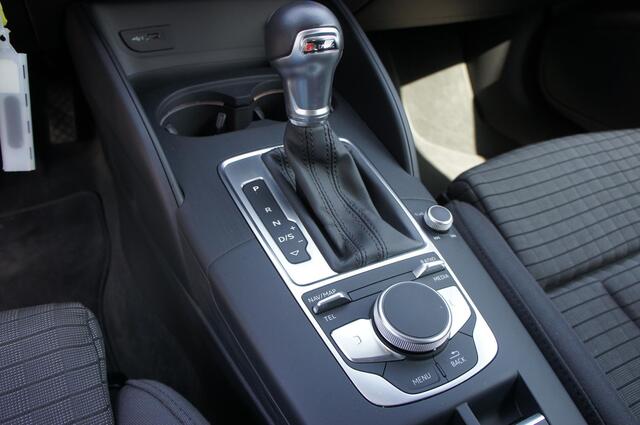 Audi A3 Cabriolet 1.4 TFSI Sport | S-Line | LED | CarPlay | Stoelverwarming | 18"