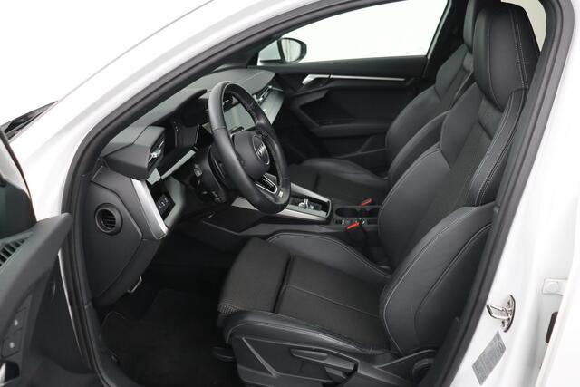 Audi A3 35 TFSI S edition | Adaptive cruise | Carplay | Sportstoelen | Virtual Cockpit | Full LED | Navigatie | Climate control | S Line