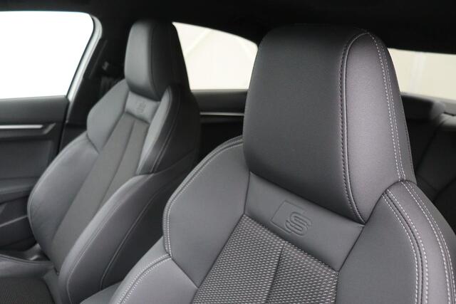 Audi A3 35 TFSI S edition | Adaptive cruise | Carplay | Sportstoelen | Virtual Cockpit | Full LED | Navigatie | Climate control | S Line