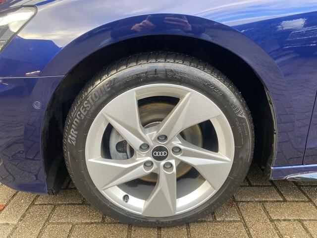 Audi A3 30 TFSI S EDITION MATRIX-LED/PDC/STOELVERW/PDC/NAVI