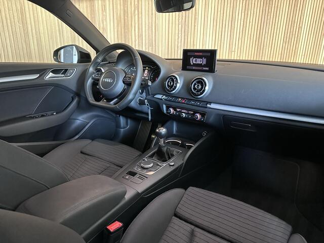 Audi A3 Limousine 1.4 TFSI S-line Stoelverwarming | Keyless