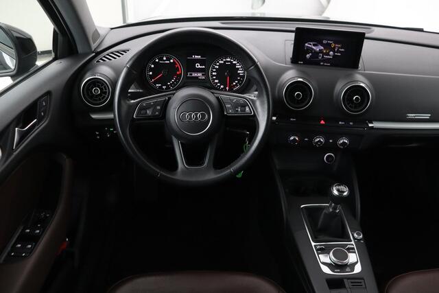 Audi A3 30 TFSI | Leder | Xenon | Getint glas | Airco | Bluetooth