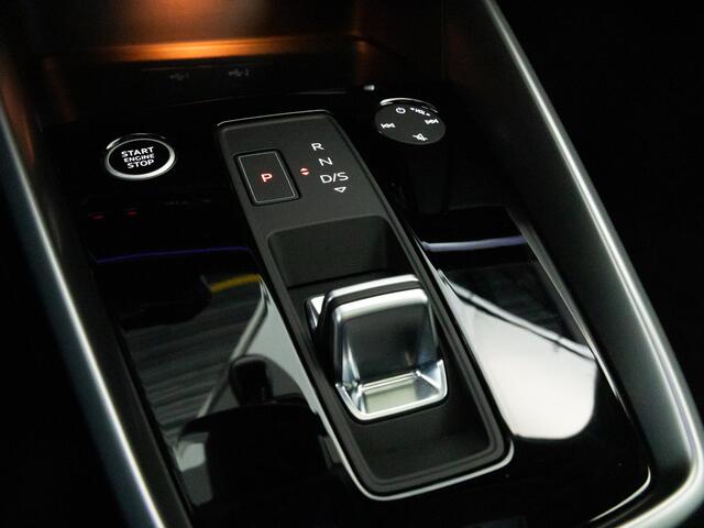 Audi A3 Limousine 35 TFSI 150 PK Edition AUTOMAAT | LED Matrix | Panoramadak | Navigatie | Adaptieve Cruise Control |