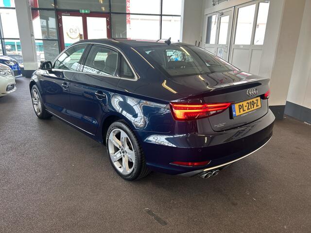 Audi A3 Limousine 1.5 TFSI CoD Sport Lease Edition | Digital dashboard | Adaptief onderstel | Cruise control | Climate control | Nederlands geleverd | Navigatie