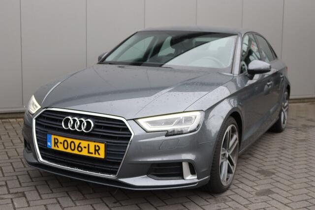 Audi A3 Limousine 116PK TFSI Sport S Line Edition Navigatie/Camera/Stoelverwarming/Parkeerhulp tekst aanvullen en klaar