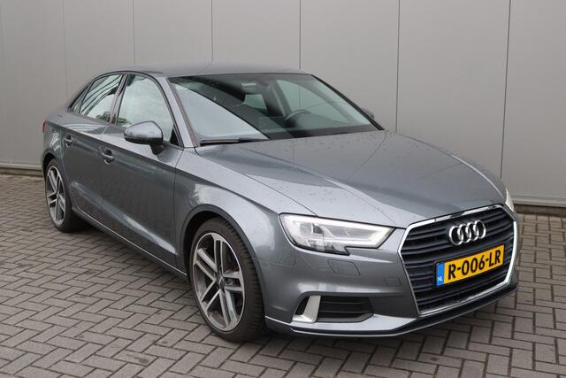 Audi A3 Limousine 116PK TFSI Sport S Line Edition Navigatie/Camera/Stoelverwarming/Parkeerhulp tekst aanvullen en klaar