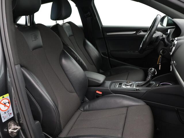 Audi A3 Limousine 1.5 TFSI CoD S-TRONIC 150 PK SPORT AUT. 3X S-LINE + ELEK. TREKHAAK | LED | SPORSTOELEN | NAVIGATIE