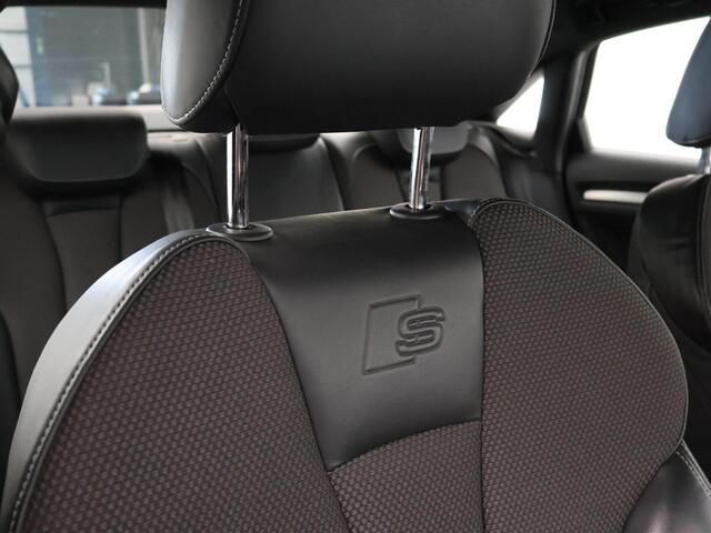 Audi A3 Limousine 1.5 TFSI CoD S-TRONIC 150 PK SPORT AUT. 3X S-LINE + ELEK. TREKHAAK | LED | SPORSTOELEN | NAVIGATIE