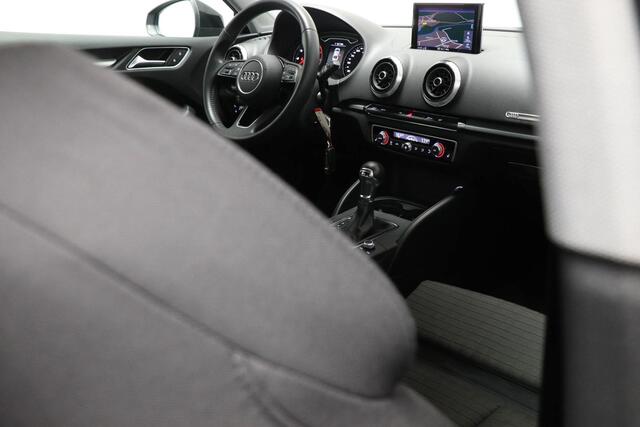 Audi A3 Limousine 35 TFSI CoD Design Pro Line Plus | CLIMA | SPORTSTOELEN | CRUISE CONTROL | NAVIGATIE