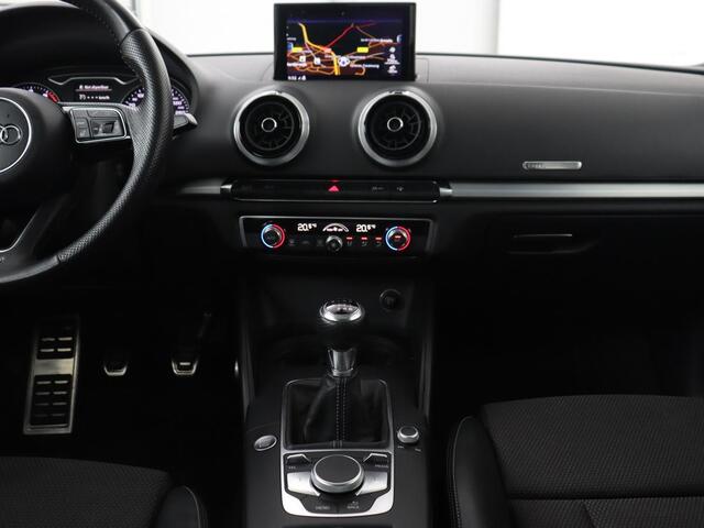 Audi A3 1.0 TFSI Sport S Line Edition | Panoramadak | Keyless | Full LED | Half leder | Navigatie | Sportstoelen | Climate control