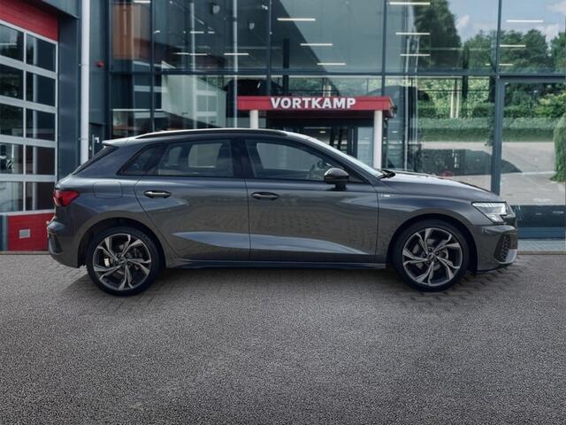 Audi A3 35 TFSI S-LINE CAMERA/NAVI/CARPLAY/ACC
