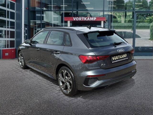 Audi A3 35 TFSI S-LINE CAMERA/NAVI/CARPLAY/ACC
