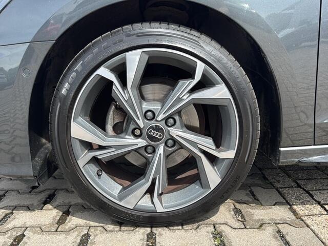 Audi A3 35 TFSI S-LINE CAMERA/NAVI/CARPLAY/ACC