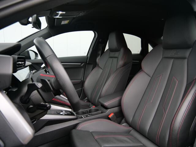 Audi A3 Limousine 30 TFSI S edition 111 Pk Automaat Navi / DAB / Apple Carplay / PDC / Leer