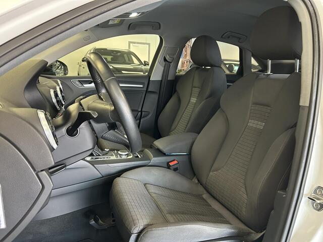 Audi A3 Limousine 1.5 TFSI CoD Design Pro Line Plus | 18-Inch | Stoelverwarming | Sportstoelen & Sportstuur | Parkeersensoren V&A | Navi | Clima