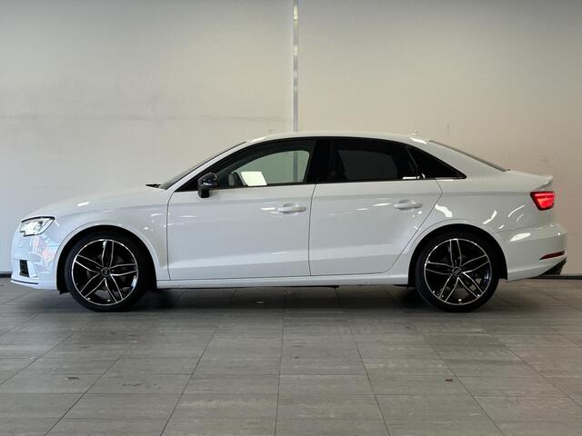 Audi A3 Limousine 1.5 TFSI CoD Design Pro Line Plus | 18-Inch | Stoelverwarming | Sportstoelen & Sportstuur | Parkeersensoren V&A | Navi | Clima