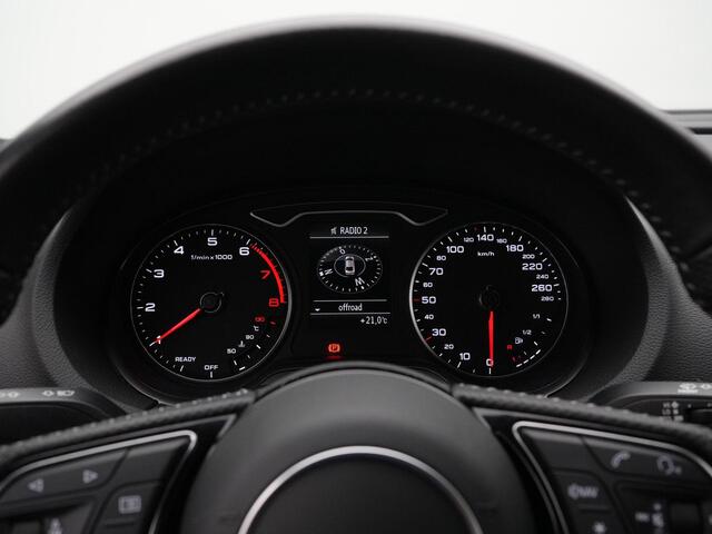 Audi A3 Limousine 30 TFSI 116 pk Sport S-Line Edition | Navigatie | Parkeersensoren achter | Drive Select | LED