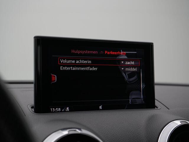 Audi A3 Limousine 30 TFSI 116 pk Sport S-Line Edition | Navigatie | Parkeersensoren achter | Drive Select | LED