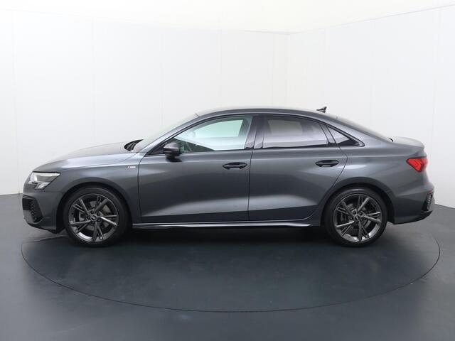 Audi A3 Limousine 35 TFSI S edition | 150 PK | Automaat | Multifunctioneel stuurwiel | Cruisecontrol | Parkeersensoren |