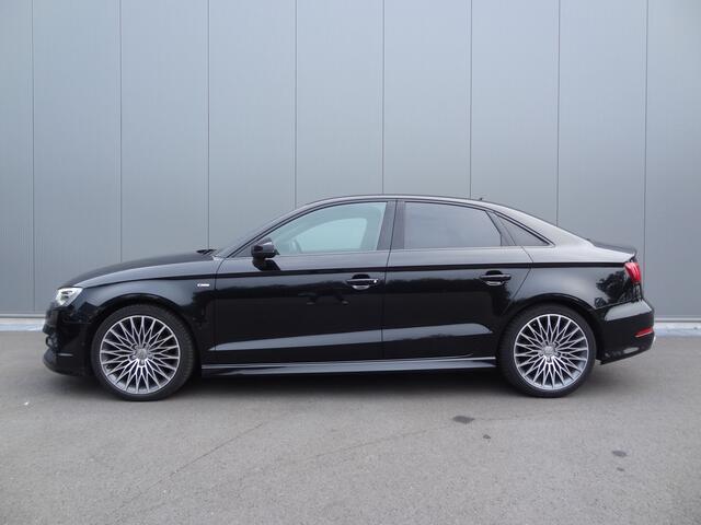 Audi A3 Limousine 1.4 TFSI | 3X S-LINE | NAVI | STOELVERWARMING |