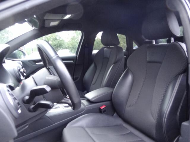 Audi A3 Limousine 1.4 TFSI | 3X S-LINE | NAVI | STOELVERWARMING |