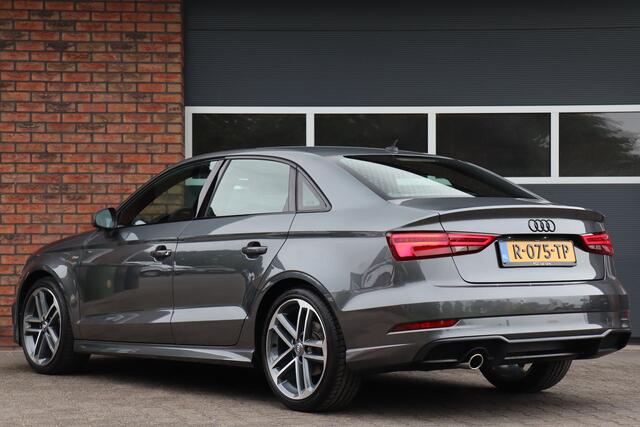 Audi A3 Limousine 30 TFSI Sport S Line Edition Active Info