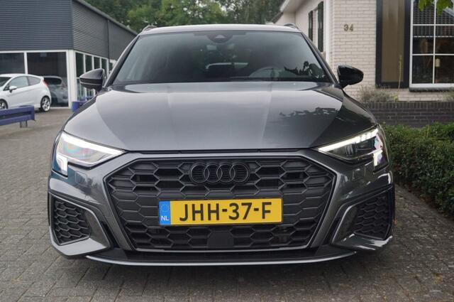 Audi A3 Sportback 45 TFSIe (245pk) S-line LED/Alcantara/19 inch/S3