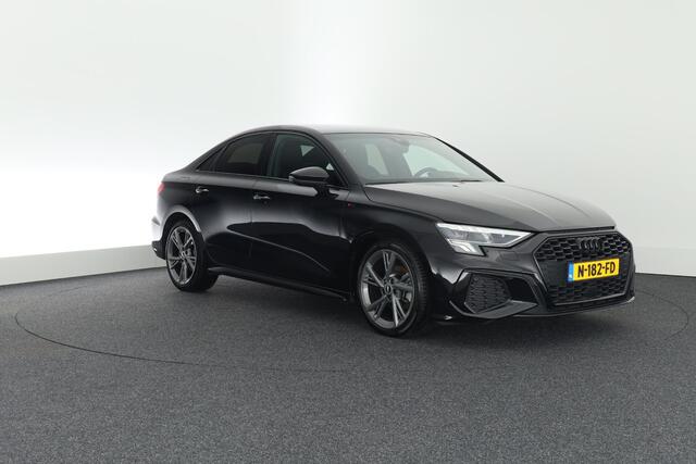 Audi A3 Limousine 35 TFSI 150pk S-Tronic 2x S-Line B&O ACC Virtual Cockpit Navigatie