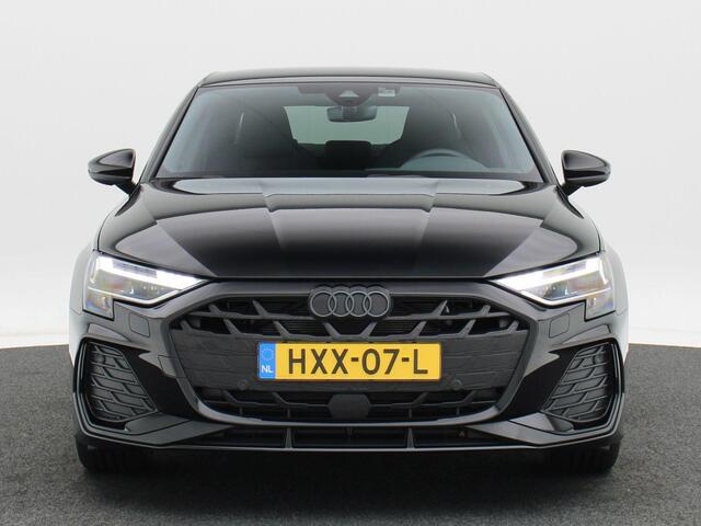 Audi A3 Limousine | 30 TFSI | S edition | | 18 inch velgen | Privacyglas | Sonos 3d | Zwart optiek |