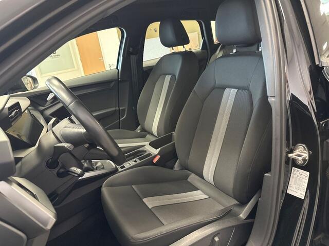 Audi A3 30 TFSI Business Edition - ACC - Virtual Cockpit - Stoelverw.