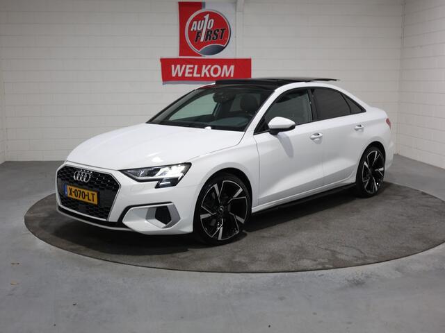 Audi A3 Limousine 35 TFSI Business edition, Nieuw model, Panoramadak, Navigatie, Led, 19 inch lichtmetaal, Clima, Cruise, Fraaie sideskirts