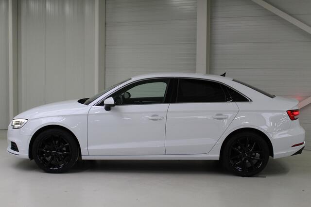 Audi A3 Limousine 35 TFSI 150PK Navigatie | Lichtmetalen velgen | Cruise Control