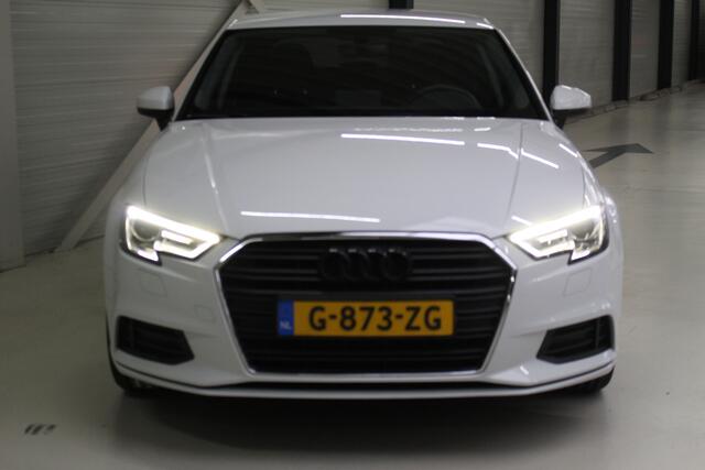 Audi A3 Limousine 35 TFSI 150PK Navigatie | Lichtmetalen velgen | Cruise Control