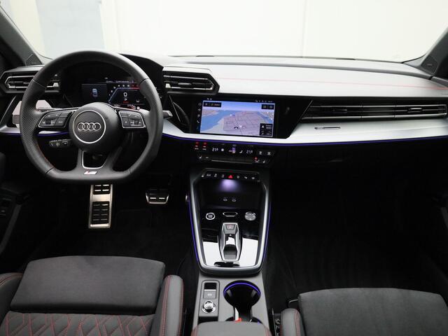 Audi A3 Limousine 35 TFSI/150pk S-tronic S Line · Apple/Android Car Play · SONOS · Camera · ACC · Stoelverwarming · Drive select · Trekhaak · Garantie tot 01-03-2030 of 100000km.