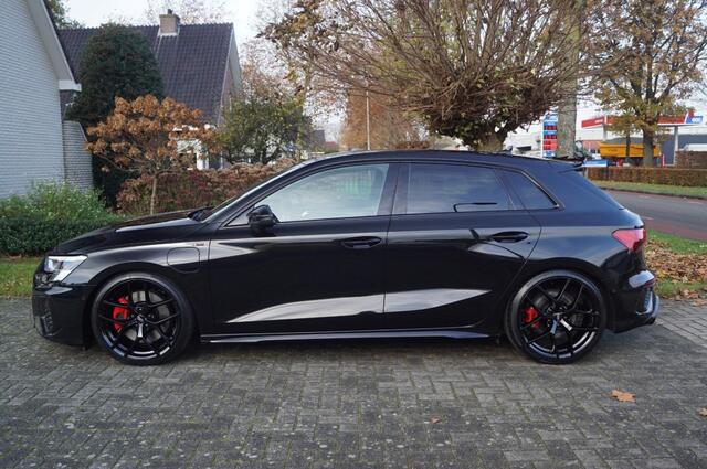 Audi A3 Sportback 45 TFSIe (245pk) 3X S-line Matrix LED/HUD/BenO/19 inch VOL!