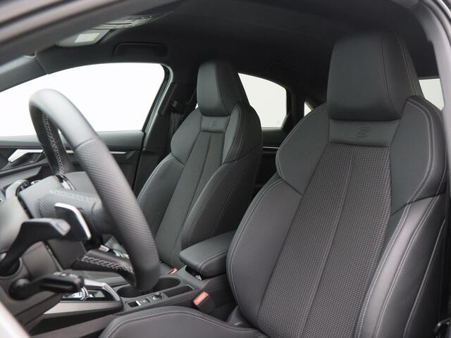 Audi A3 Limousine 30 TFSi Automaat S-Line | Zwart Optiek | LED | Keyless | Navigatiesysteem | CarPlay | Digitaal Dashboard | Adaptive Cruise | 18 Inch | 11.292 Km!!