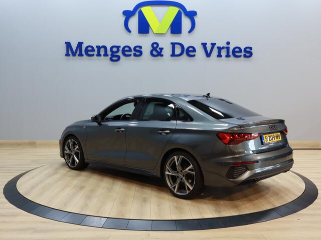 Audi A3 Limousine 30 TFSI S edition 3X S Line | Airco ECC | Virtual | Sfeer | 19" | Camera | Adpative Cruise | Isofix | NAP